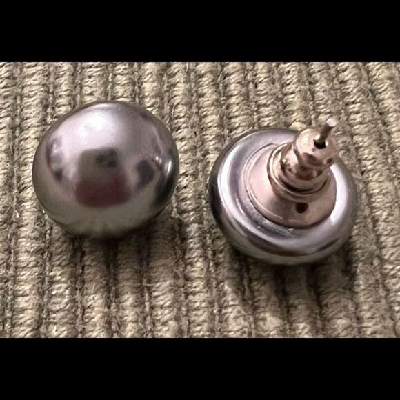 4 pair of stylish earrings - Picture 11 of 11